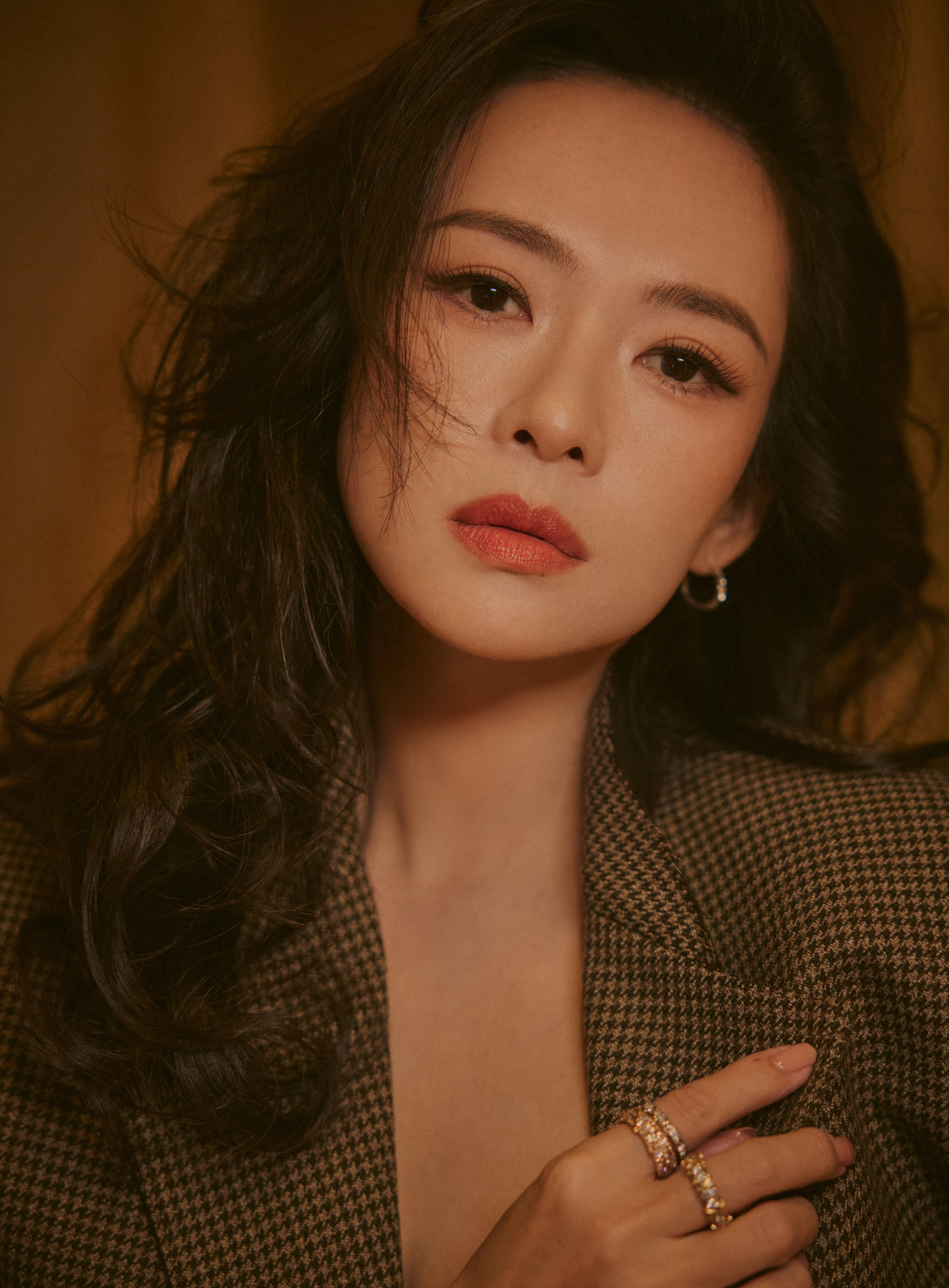 子怡姐♥️♥️♥️摩登浪漫妆🏙️化妆：金鹤龙🧏🏻♂️章子怡章子怡美妆v赏东