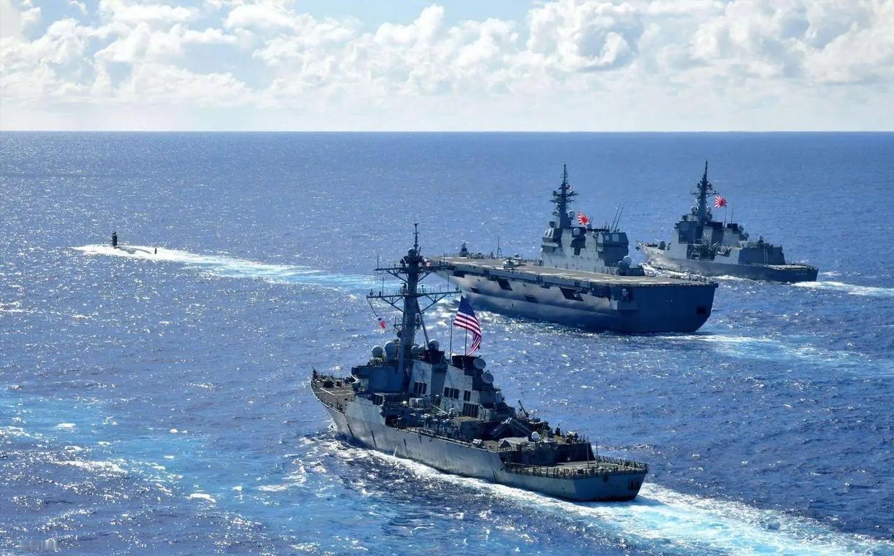 南海局势突变！日本军舰的吃水线，哪怕下沉一厘米，都意味着战火升级。杜文龙直接点破