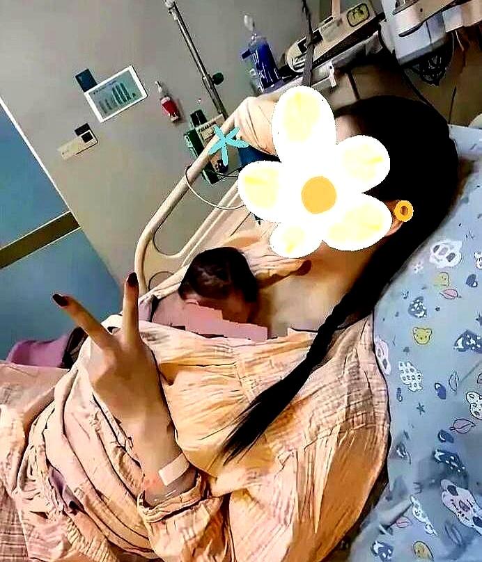 好家伙，产房门口一出“认亲大戏”刷爆全网！湖北襄阳一位新晋爸爸，听说母子平安后
