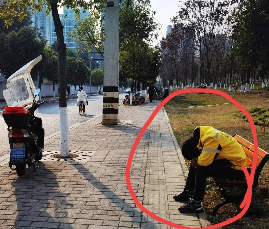 万万没想到深圳一哥们儿跑了几年外卖辛苦攒下了