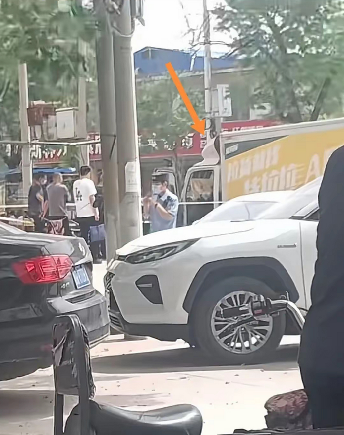 货拉拉司机车内死亡三天后被路人发现