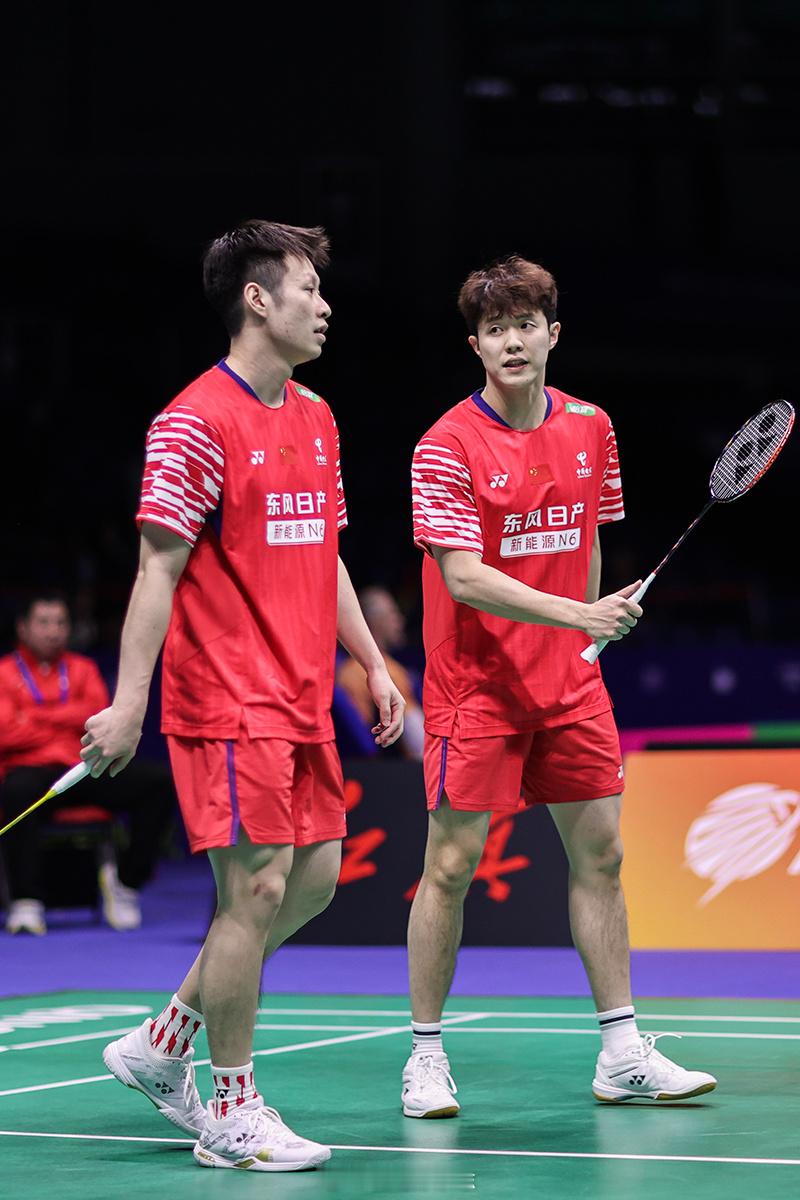 何济霆/任翔宇携手亮相亚团赛尽管比赛中，以1比2不敌泰国组合，但场上二人也是竭尽