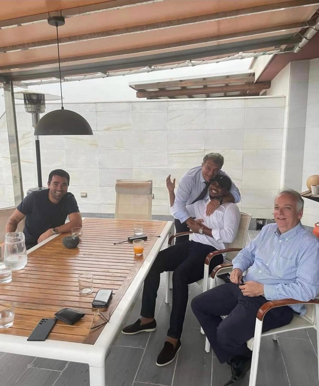 埃托奥：我的终身老板，我的兄弟，我的朋友，明天对于所有热爱巴塞罗那足球俱乐部的