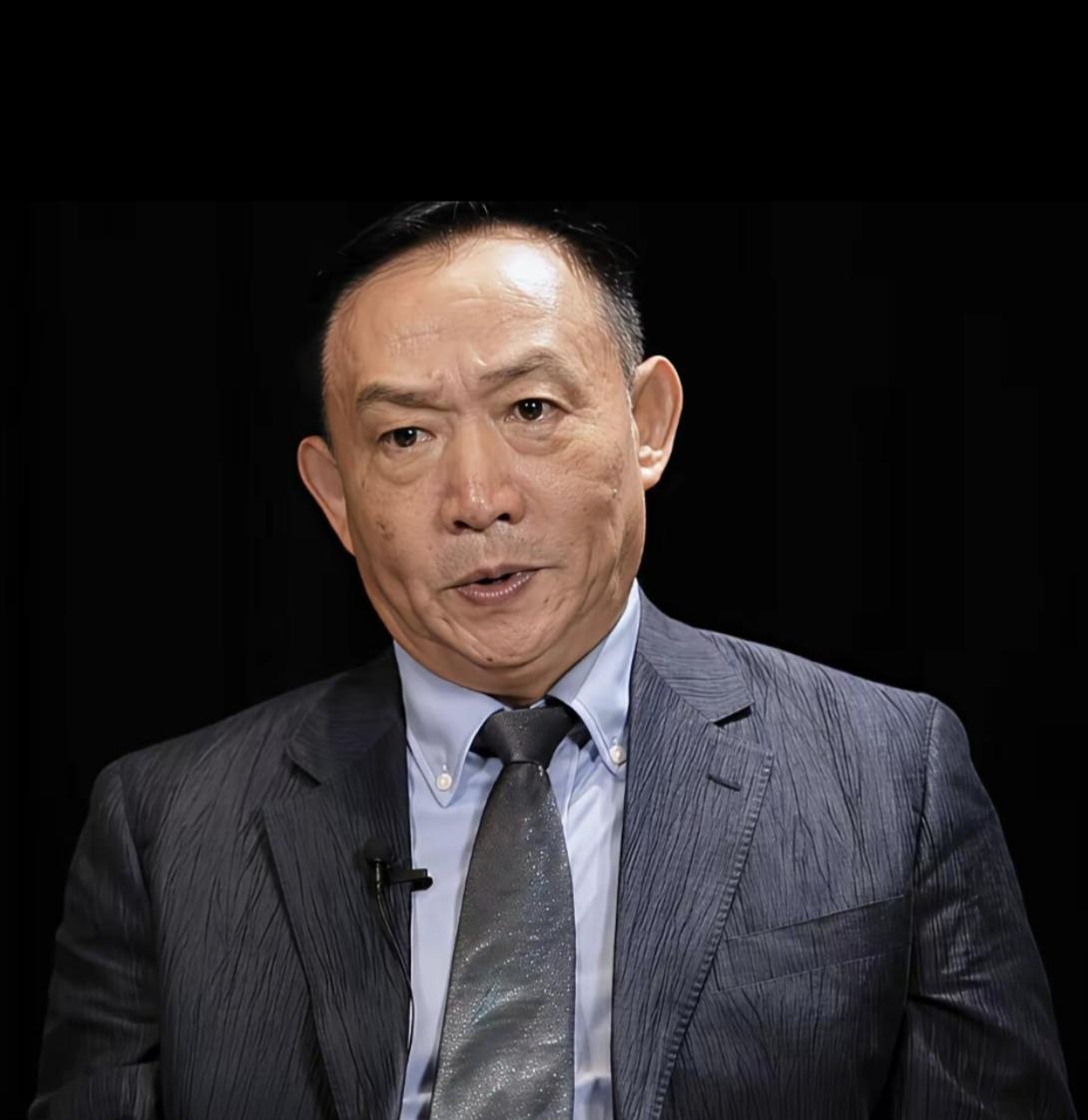 卢麒元怒斥：劝农民卖地进城？这招“美式城镇化”是断子绝孙的买卖！ 网上有些专