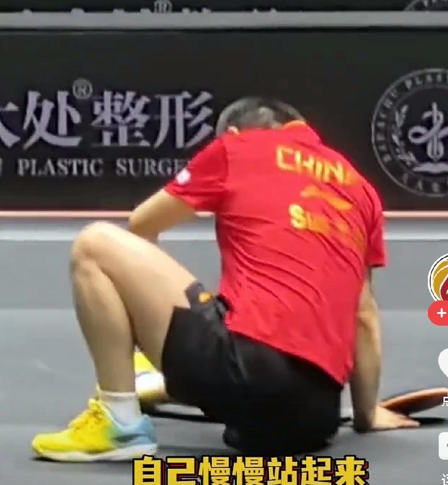莎莎太累了，让人心疼[哭哭][哭哭][哭哭]莎莎4：3战胜大迪，晋级四强。大迪