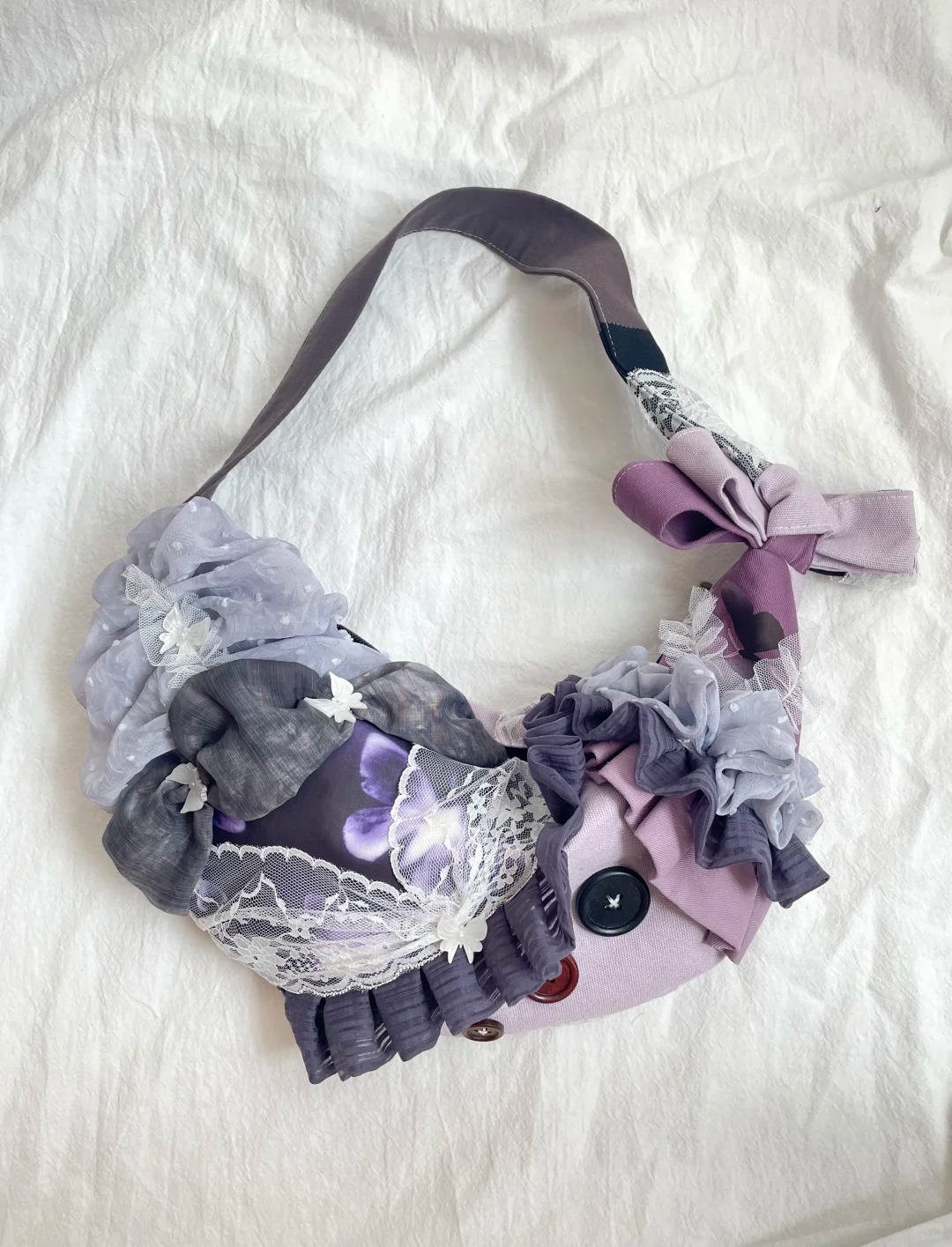 通勤是舒服的松弛，逛街是刚好的亮眼。包包好物分享