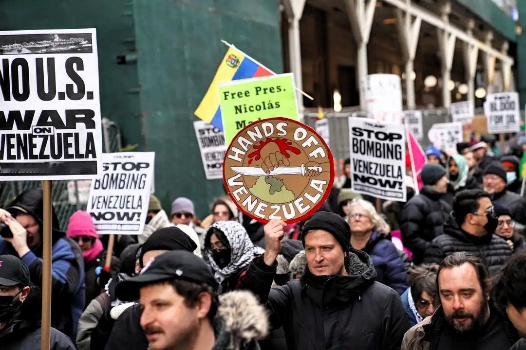 “图穷匕见不过如此”，咱新华社说的好！我第一反应不是愤怒，而是觉得——这美国