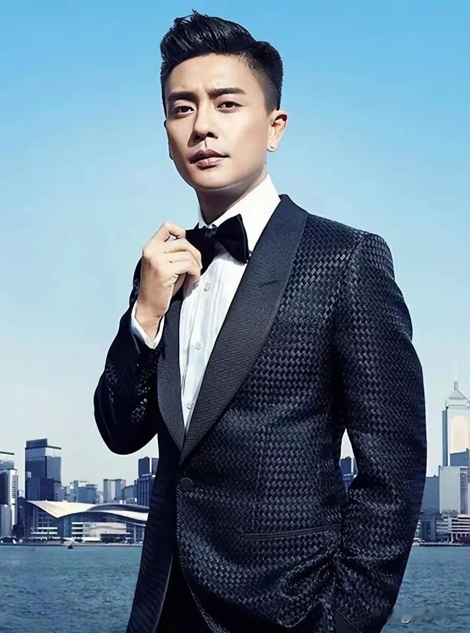 黄宗泽说，我可以没有下一代，没有自己的孩子。所以在死前，我会把所有的钱花完。他不