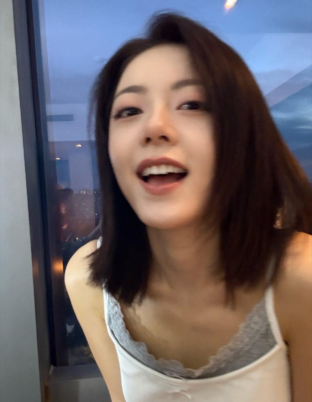 哇好丰富的十月日记呀，赵今麦多发好不好[拜