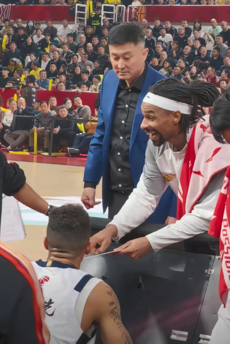 有钱就是韧性，北控亏大了！上赛季北控从深圳打包引进沈梓捷和萨林杰签约权花费超