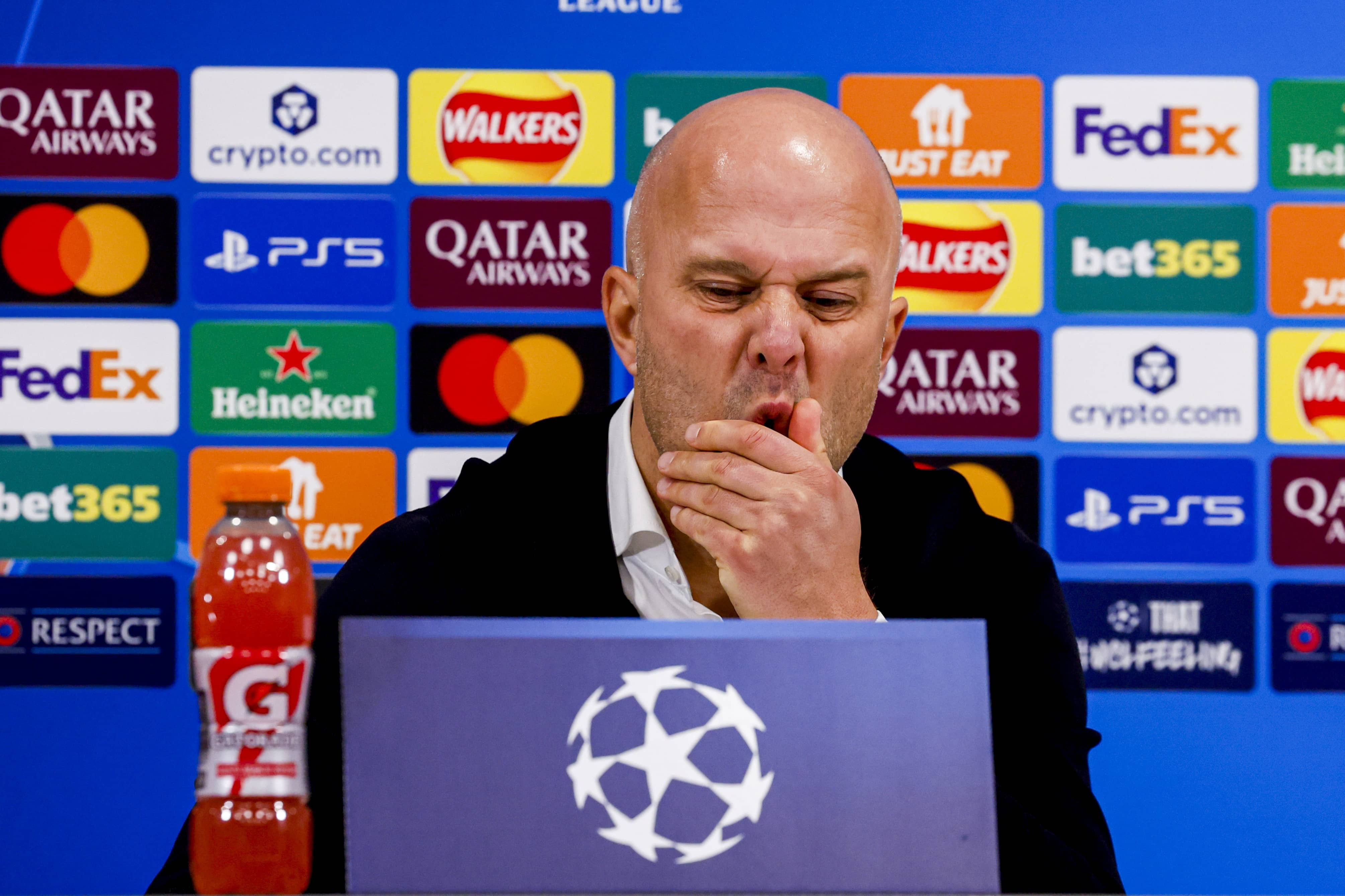 记者: 负于普利茅斯后斯洛特对基耶萨非常生气, 似乎就此不信任他