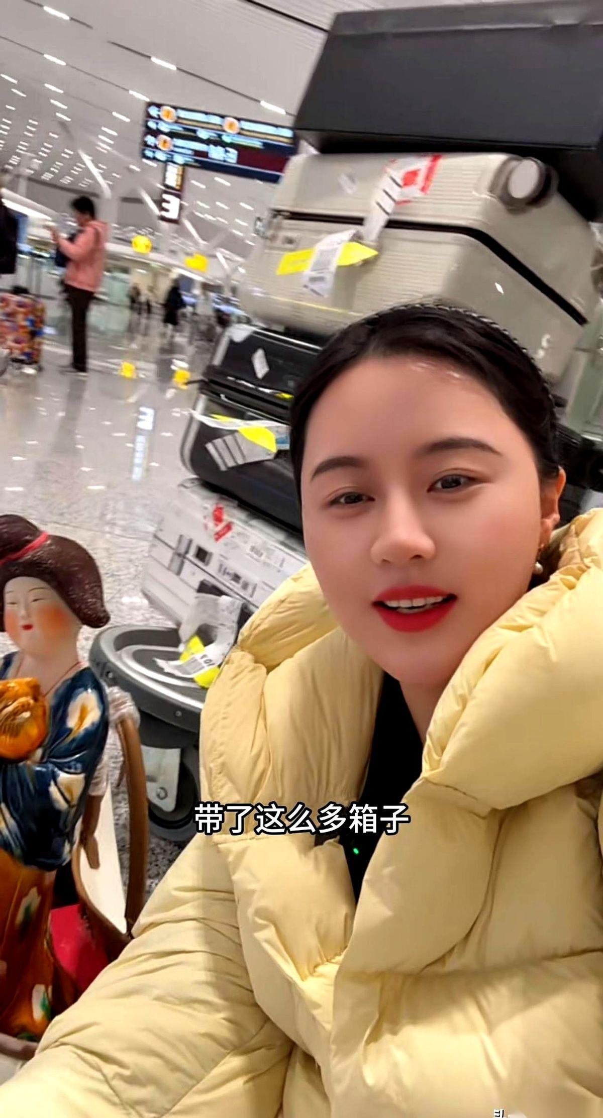 朋友发圈，说她的姐妹，一个博士，拖着五六个大箱子去澳洲“取经”了。我第一反应是