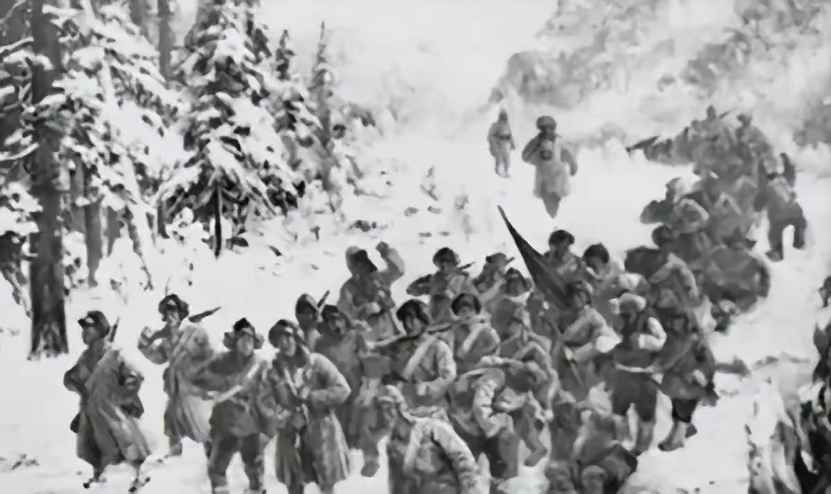 1940年东北抗联第3支队200骑兵，夜袭日军霍龙门火车站，胜利打开敌人仓库一看