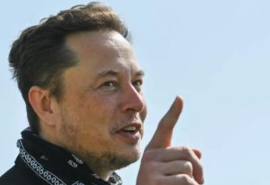 美国慌了？马斯克紧急发声，语出惊人：“唯一能让美国摆脱债务危机、避免破产的办法，