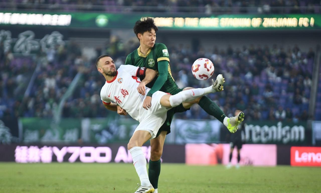 中超大结局，李霄鹏保海牛真是稳啊！1、青岛海牛客场平亚泰开始，海牛已经到了绝境，