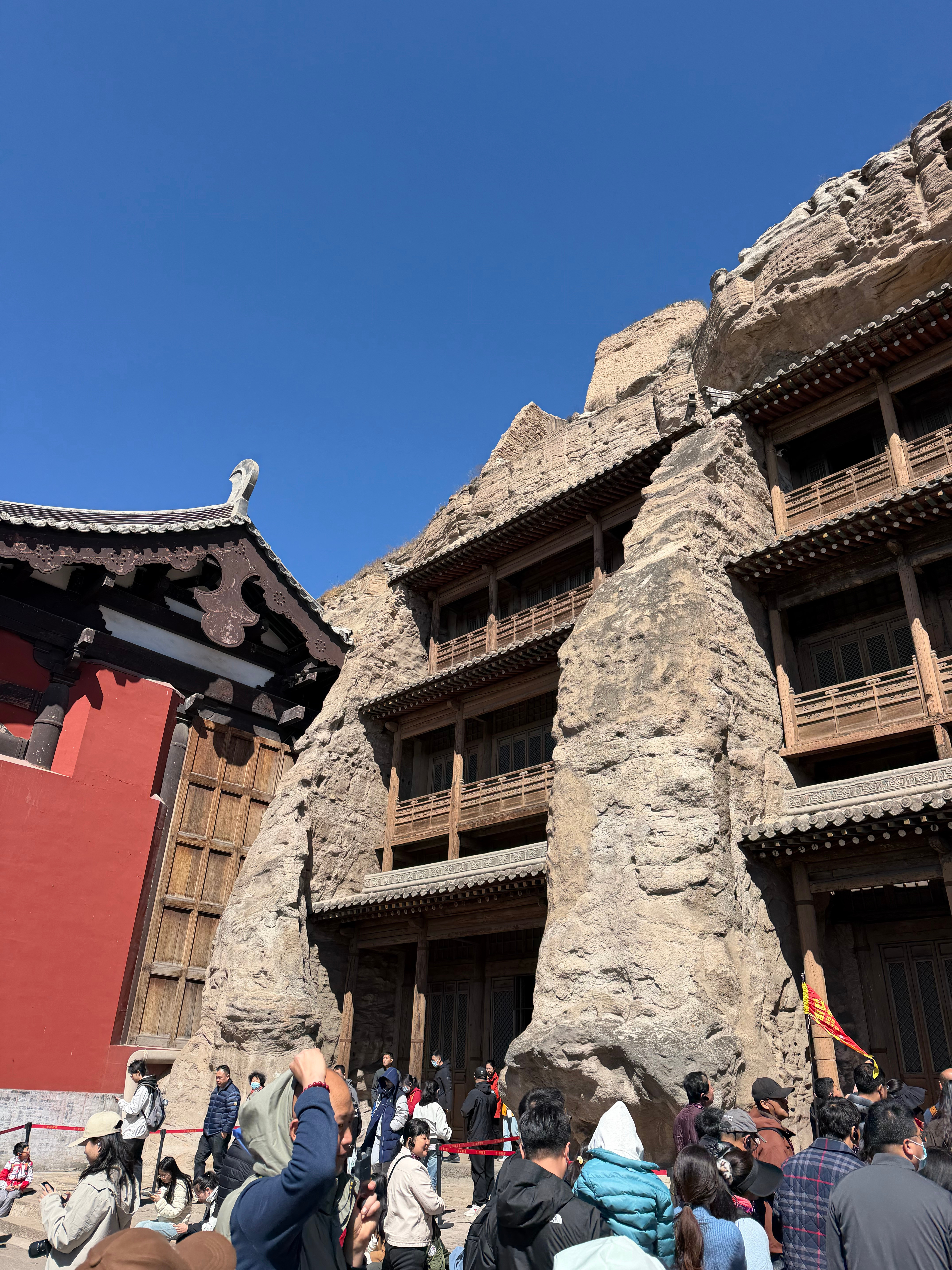 节假日还是在家呆着舒服，人太多了大同·云冈石窟