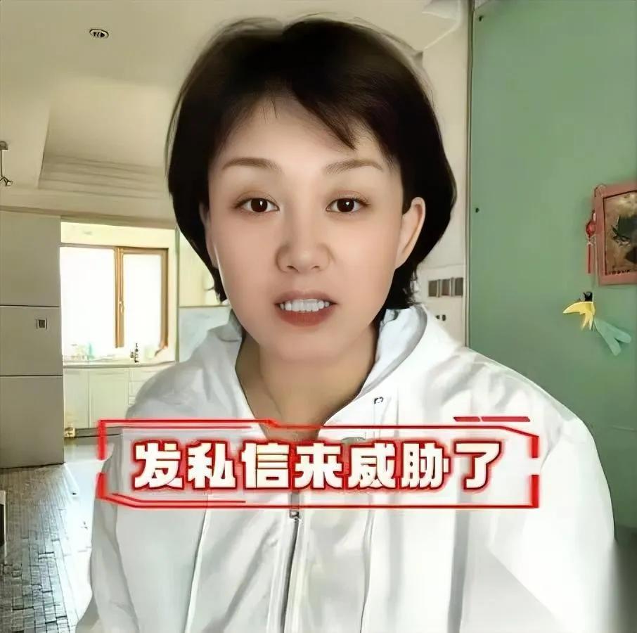 女记者遭果农威胁就因发了条视频我看完前因后果气得直攥拳头。577万粉