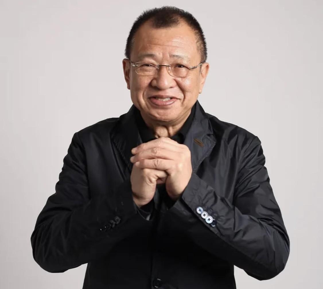 许绍雄前段时间发了最后一条小红书。内容就是说时间对谁都公平，要多读书多运动多存