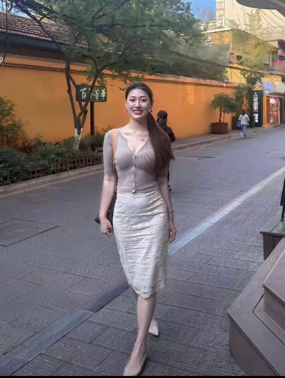 这样的大体格美女，是你的理想型吗？