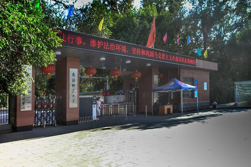教育局为什么可以招进那么多事业编教师？它不是行政编的单位吗？主要原因是它还有一