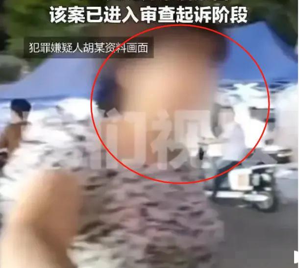 广东东莞，女子跟着男人去出租屋内发生了关系，之后二人一直在出租屋内同居，女子离婚