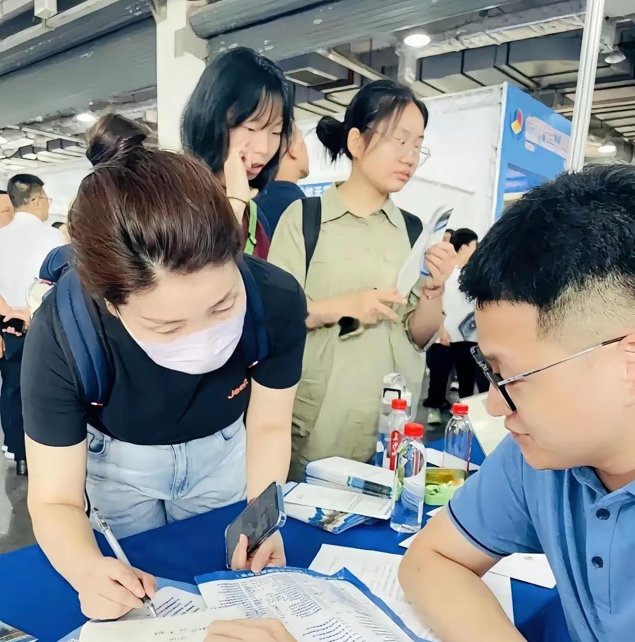 681分，放弃985，选了个“学院”，你是不是觉得不可思议？今年浙江一位考生，6