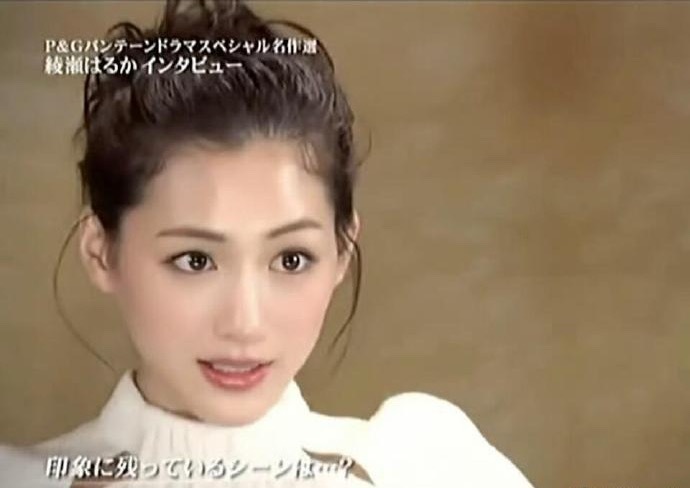 不得不说日本女星对牙齿的管理真的很绝，是因为笑起来好看的才能红吗