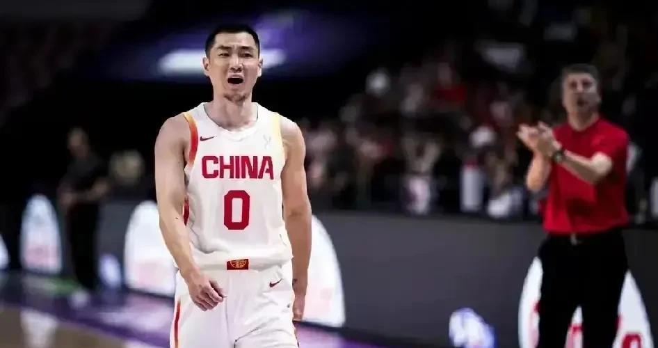 大家一定要看清楚了网上的评论就是在针对一个人他就是高诗岩高诗岩的风头已经盖