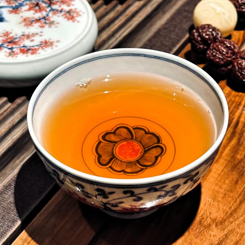 单论喝普洱茶，老生普绝对是第二选项，第一肯定是10年左右的生普，不新不陈，喝着最