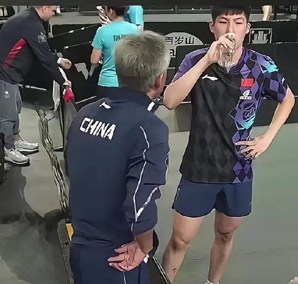 太遗憾😞小将温瑞博1:3格拉尔多，爆冷出局，无缘晋级横滨冠军赛男单16强！8