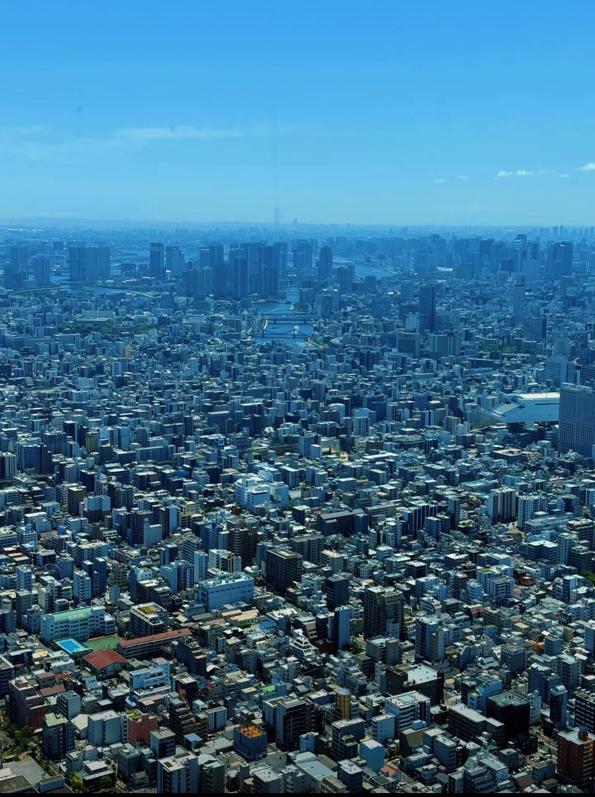 日本东京首次超越纽约成为全球第一，以2.55万亿美元（约18万亿RMB）GDP冠