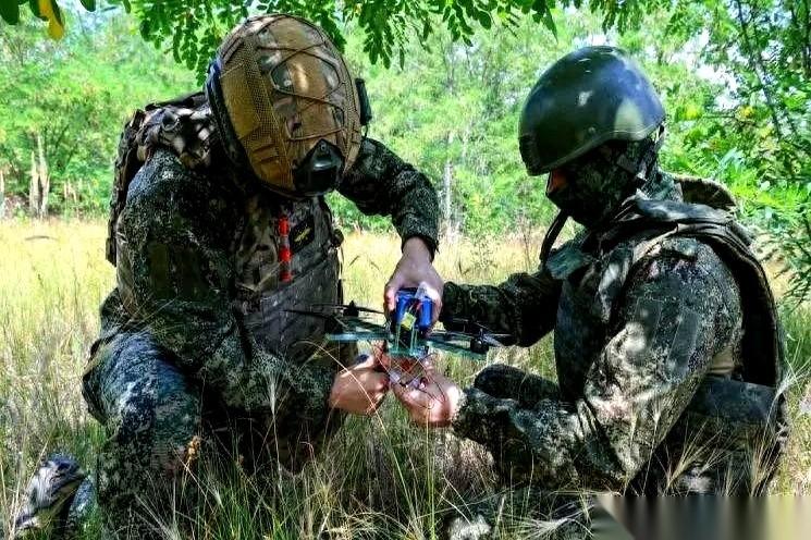 库尔斯克前线，一串数字，让人后背发凉。乌克兰情报部门对外公布了一份战报：派往前