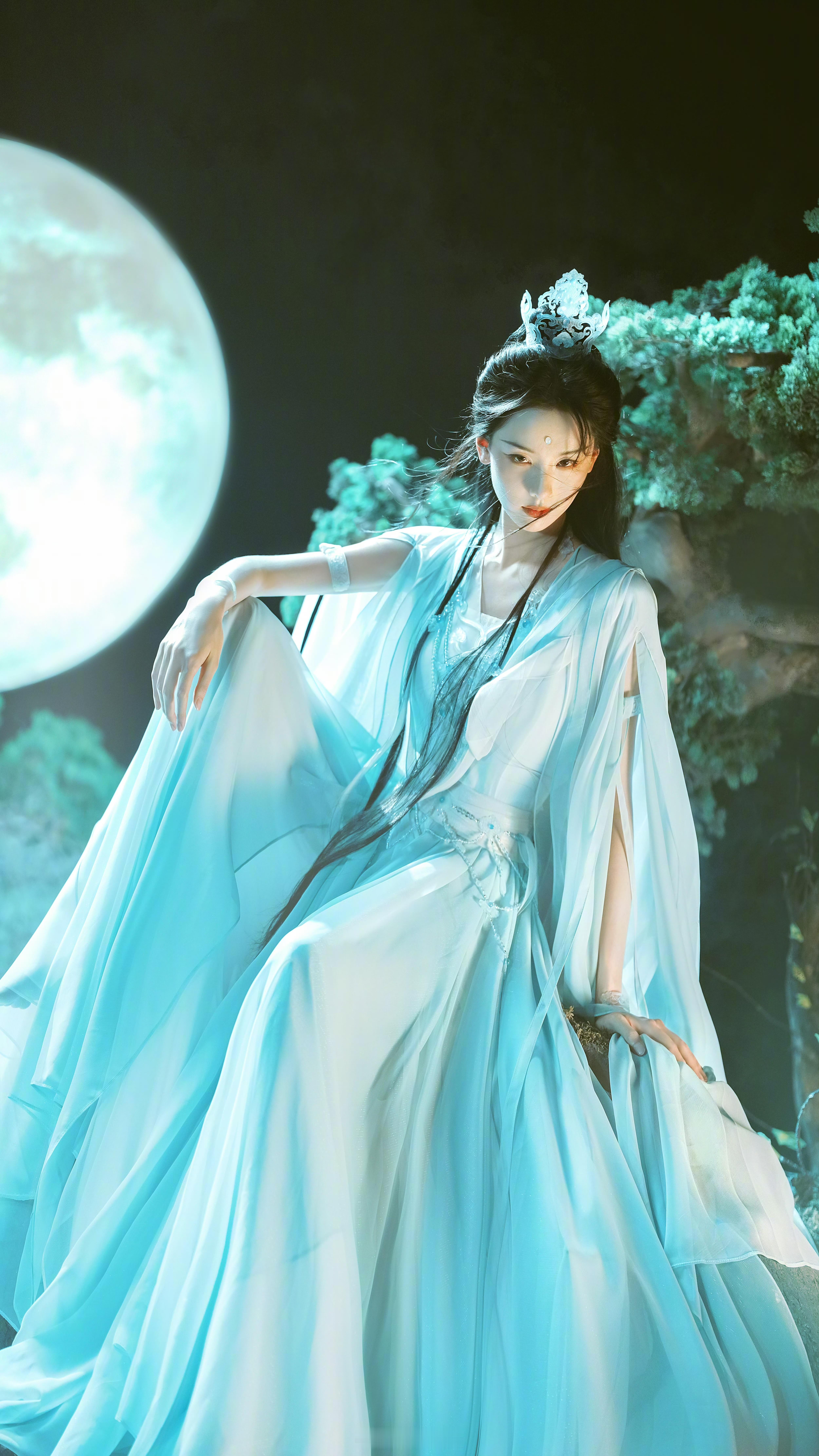【陈都灵】冷面师姐爱上我·陈都灵玉面观音写真​​​