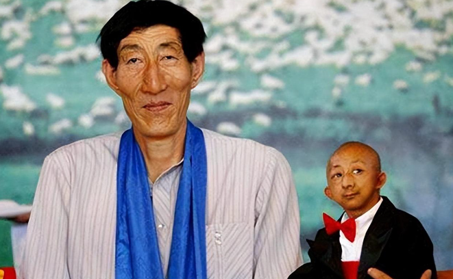 <em>鲍喜顺</em>:巨人传奇背后的爱与坚持