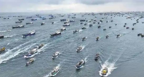 东海又出大事！美媒又开始炒作，扬言中方上千艘渔船形成屏障，扰乱美军的行动 2