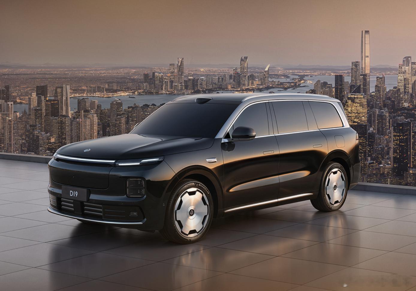 零跑D19正式发布，新车定位中大型SUV，车长超过5.2米，轴距超过3.1米，