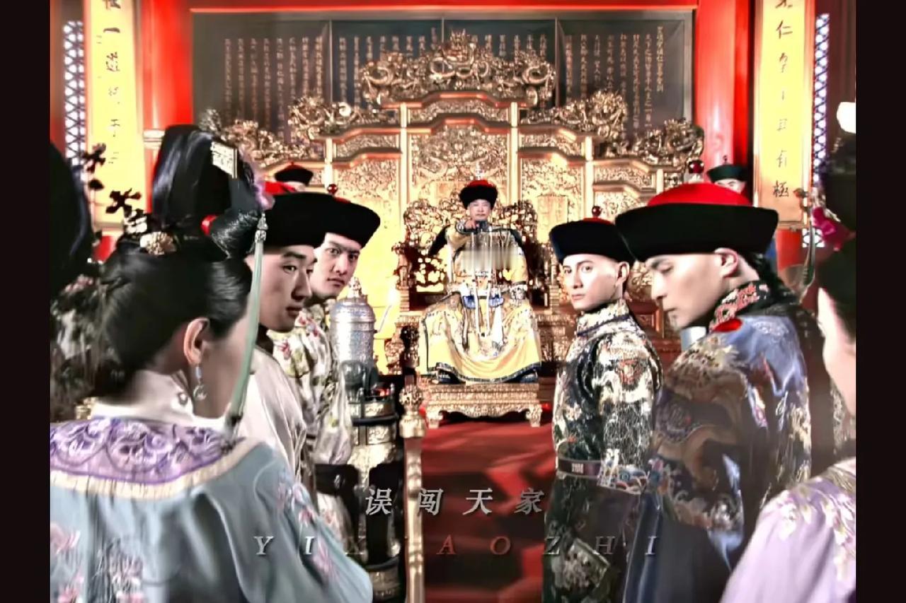 谁懂啊！《步步惊心》的镜头美学真的是教科书级别！高无庸拉着若曦在长街上狂奔，若曦