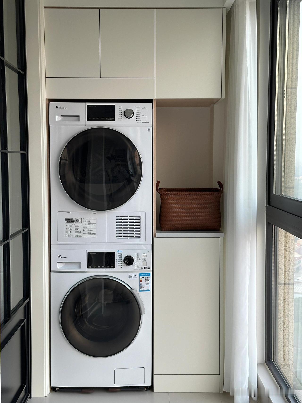 幸亏没听劝，家里的柜子这样设计太香了，设计师都夸我有才！装修时，全屋定制的设计