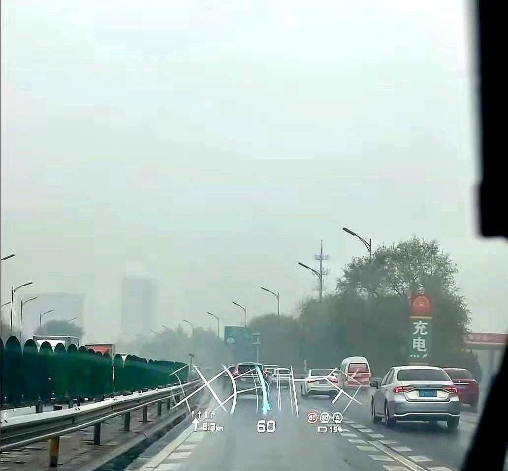 希望以后所有的车都要取消这个功能，简直太鸡肋了，把车主的生命安全当儿戏！