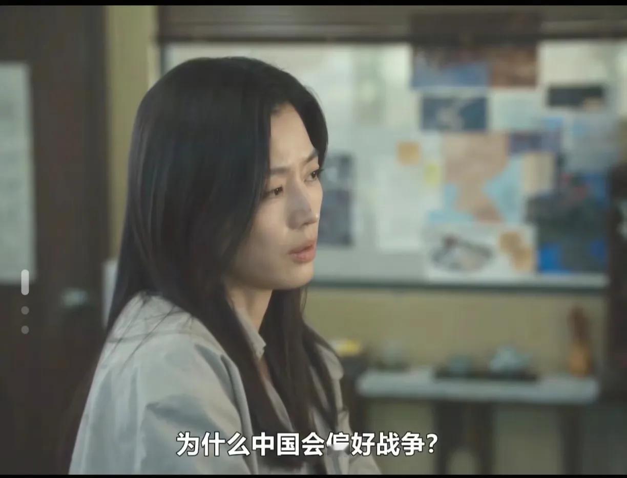 要我说，限韩令还是轻了，就该直接升级成“禁韩令”。最近小韩有部剧叫《暴风圈》