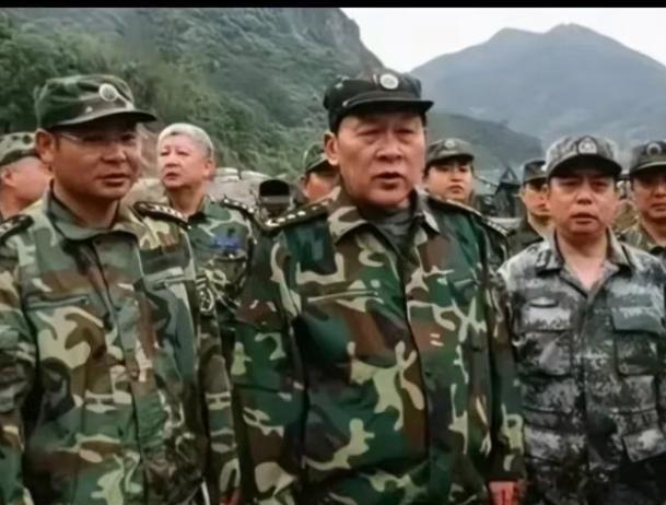 梁光烈将军走了，带走了那个“敢说硬话、敢打硬仗”时代的余晖。那句“晚打不如早