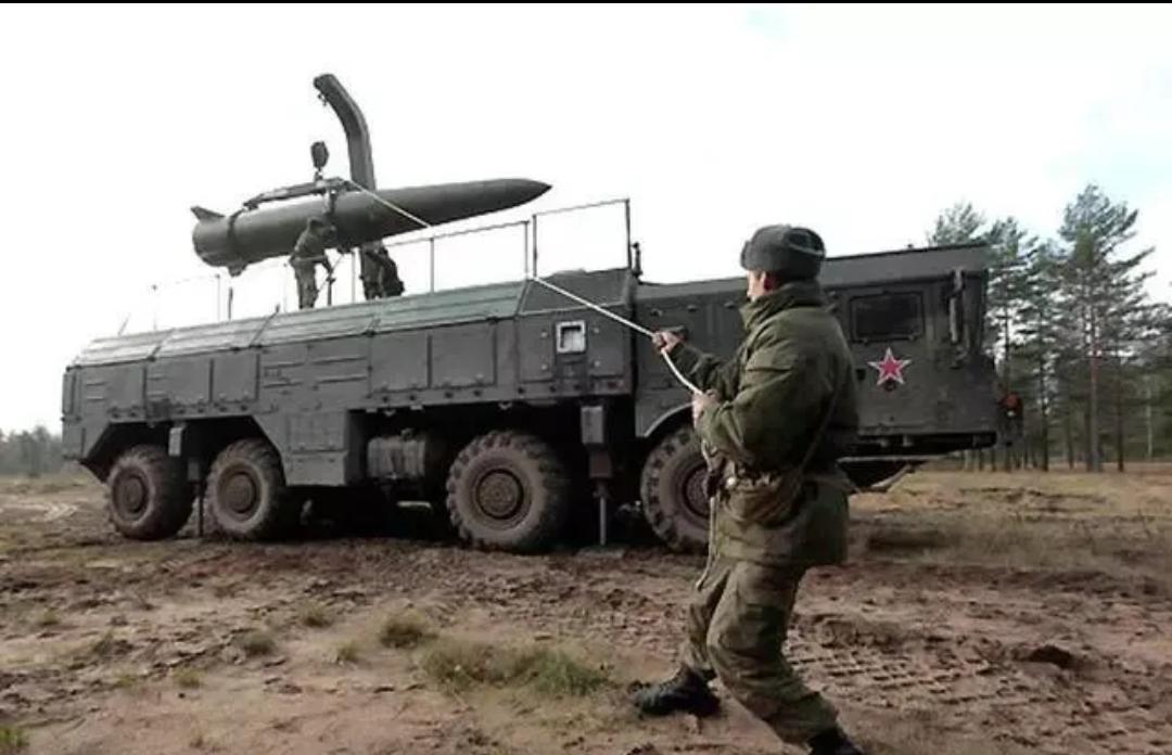 新华社消息，俄罗斯总统新闻秘书佩斯科夫透露，总统普京就阿联酋方面协助抓获涉嫌策划