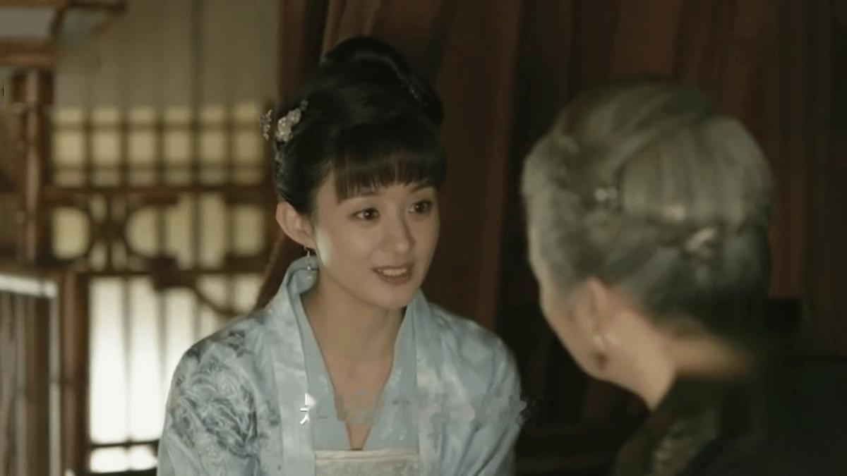 有个女生得了癌症，她的父母兄弟姐妹都放弃她了，但是她男朋友却从外地赶来了，把身上