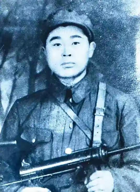 陈曾吉（1930年5月—1950年），吉林延吉人，中国人民志愿军烈士。1947年