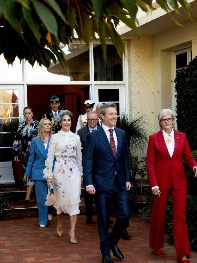 丹麦国王夫妇@澳洲Day3一行人来到澳洲首都堪培拉参加总督招待会，玛丽不禁感