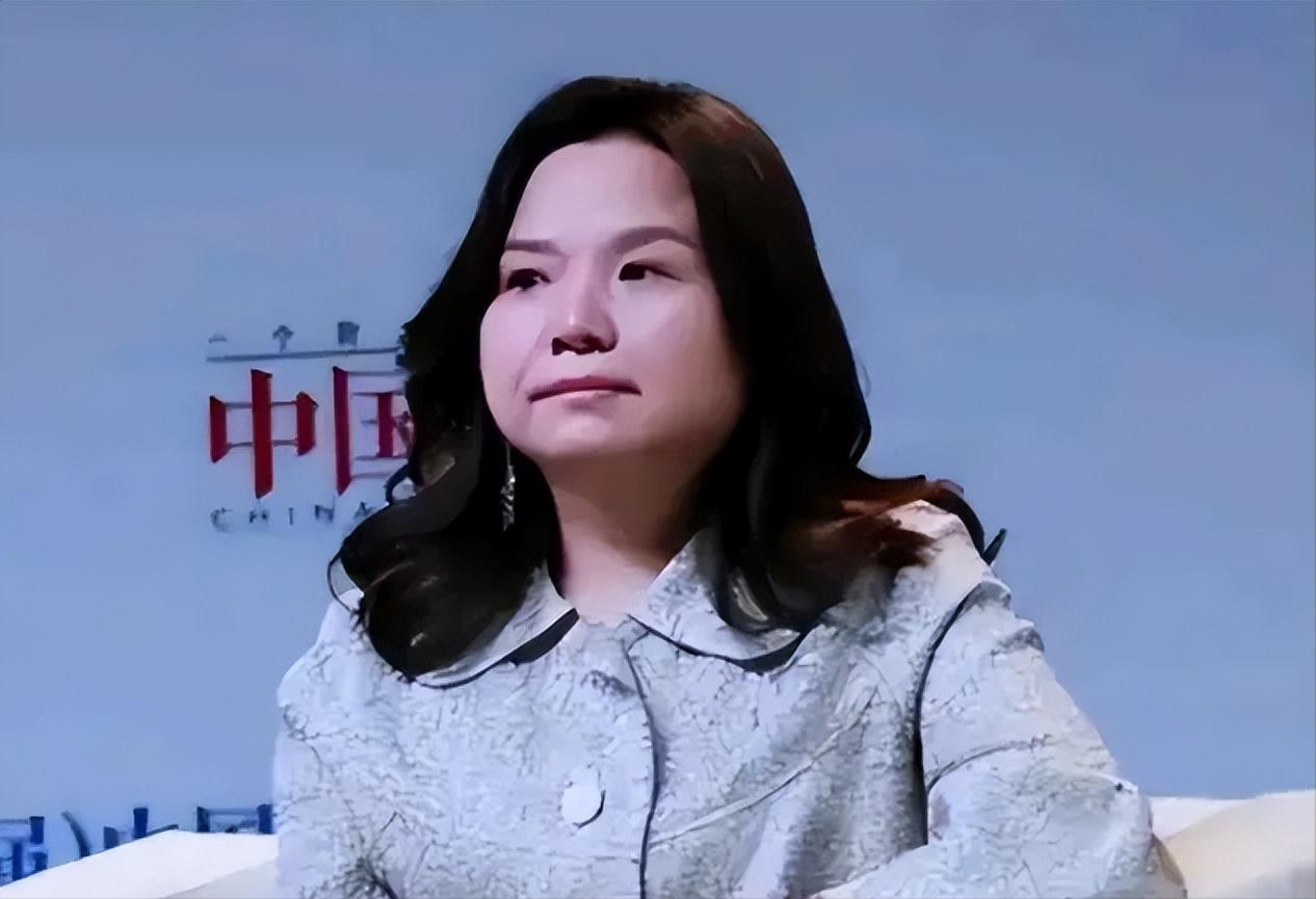 “中国的钱，我一分都不会还！”一位女企业家曾欠下200亿巨债，却硬是赖着不还。转