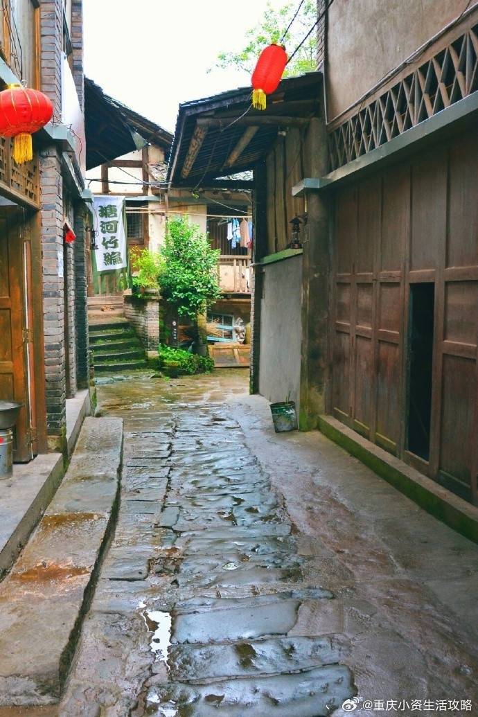 在重庆江津，有一个静谧的地方——塘河古镇。这里没有城市的嘈杂，清静之中又有几分超