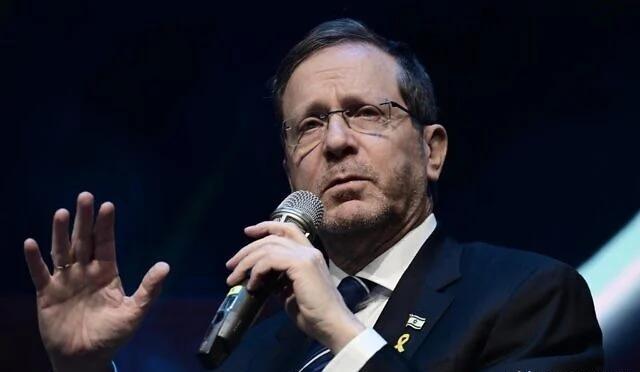 很多人不理解，说以色列总统为什么无法约束总理。为什么特朗普多次喊话总统，