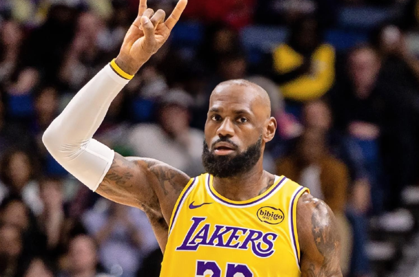 喜欢湖人这样的比赛态度，挑对手没有好下场至少上来的先发阵容表明湖人没有刻意去