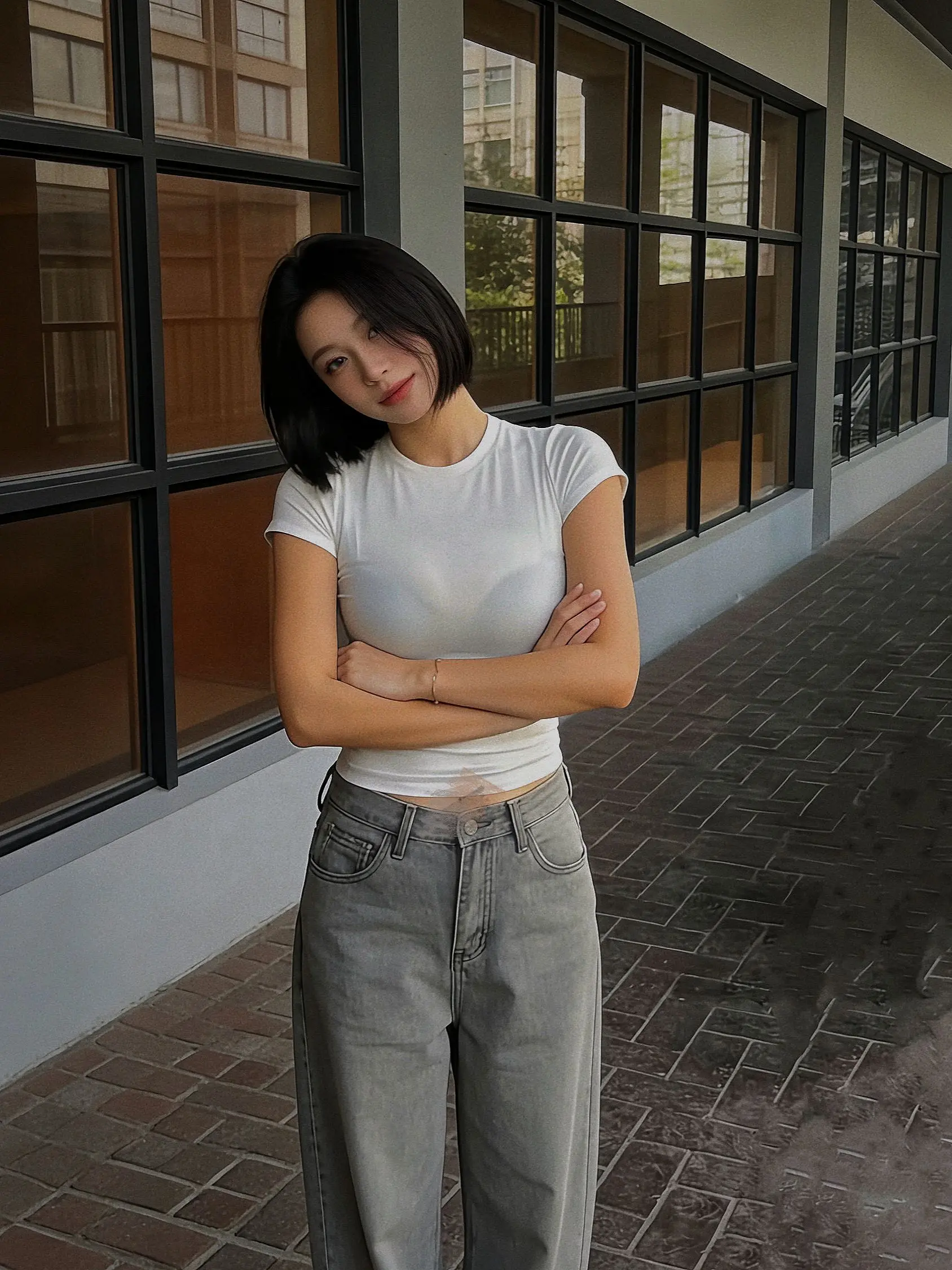 脾气不好，但是我心软，后来越来越温柔，但心却越来越狠了。